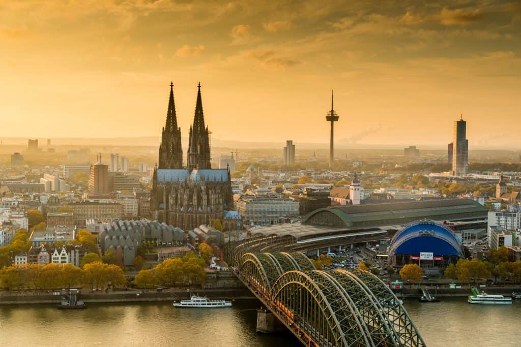 Expansion in Köln